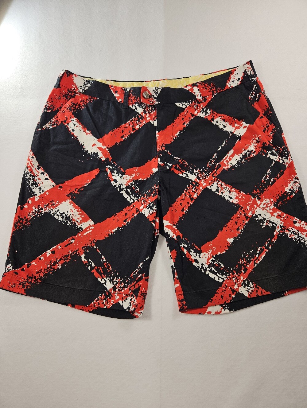 Loudmouth Men's Black, Red, & White Graphic Golf Shorts Size 40